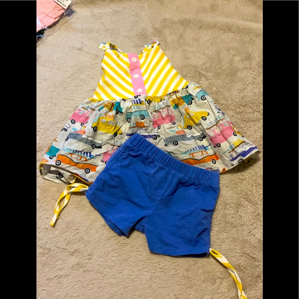 4T Ricrac and Ruffles set